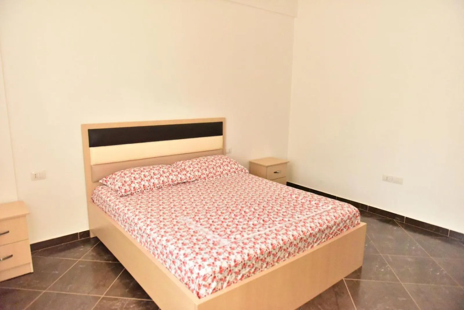 Summer Apartments Shengjin